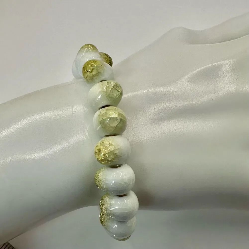 white and yellow crackle beaded bracelet